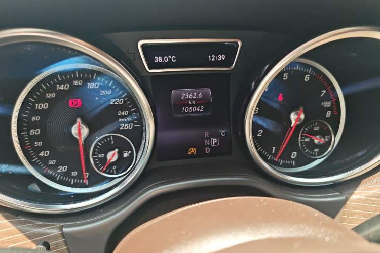 Used Mercedes-Benz GLE 2018 GLE 320 4MATIC Dynamic Edition Collector's Edition Odometer Close Up