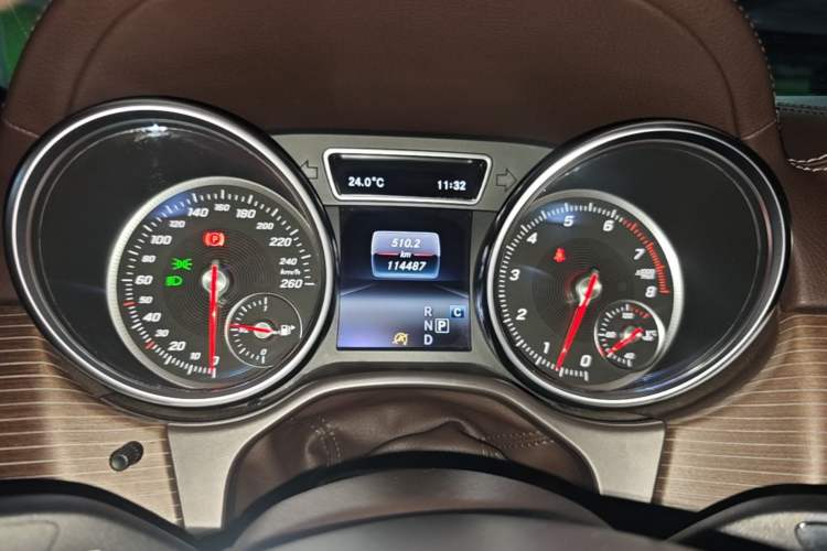 Used Mercedes-Benz GLE 2018 GLE 320 4MATIC Dynamic Edition Collector's Edition Odometer Close Up