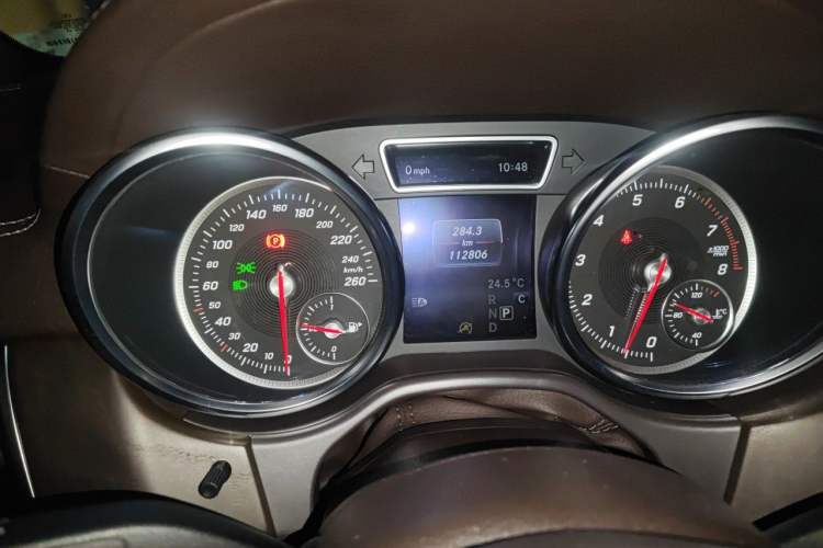 Used Mercedes-Benz GLE 2018 GLE 320 4MATIC Dynamic Edition Collector's Edition Odometer Close Up