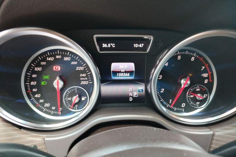 Used Mercedes-Benz GLE 2018 GLE 320 4MATIC Dynamic Edition Collector's Edition Odometer Close Up