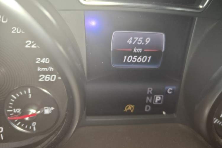Used Mercedes-Benz GLE 2018 GLE 320 4MATIC Dynamic Edition Collector's Edition Odometer Close Up