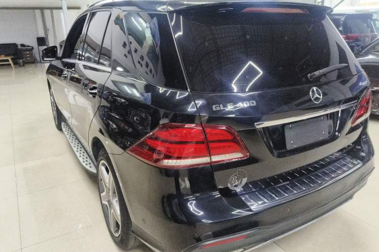 Used Mercedes-Benz GLE 2018 GLE 400 4MATIC Exclusive Edition Rear Left 45 Deg