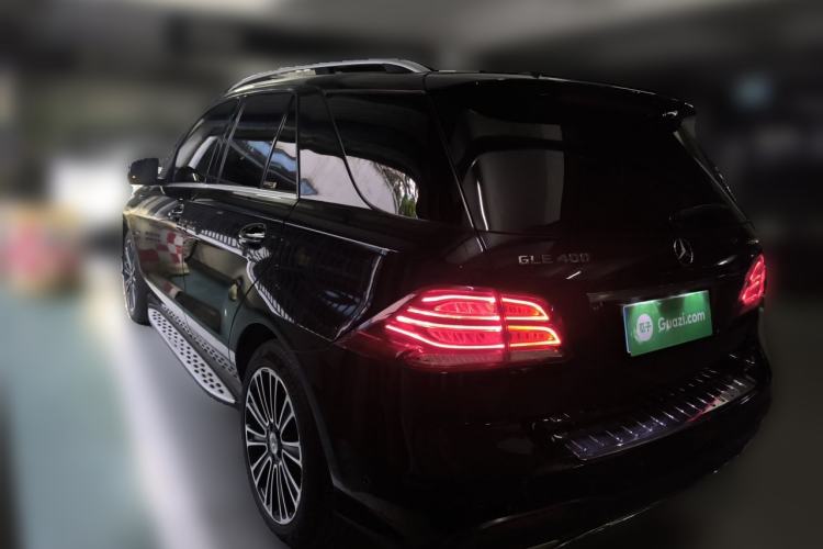 Used Mercedes-Benz GLE 2018 GLE 400 4MATIC Exclusive Edition Rear Left 45 Deg