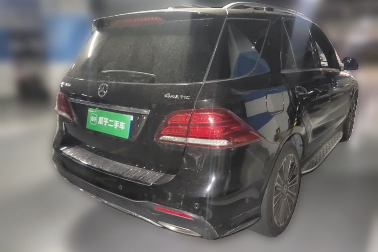 Used Mercedes-Benz GLE 2018 GLE 400 4MATIC Exclusive Edition Rear Right 45 Deg