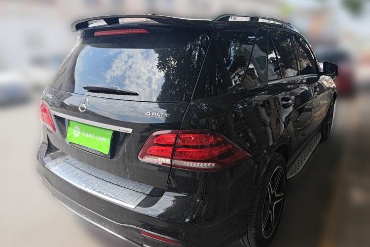 Used Mercedes-Benz GLE 2018 GLE 400 4MATIC Exclusive Edition Rear Right 45 Deg