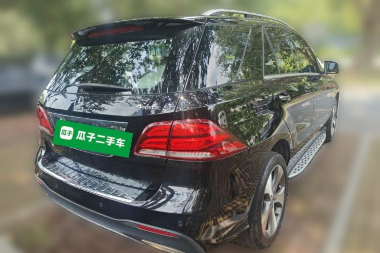 Used Mercedes-Benz GLE 2018 GLE 320 4MATIC Luxury Collection Edition Rear Right 45 Deg