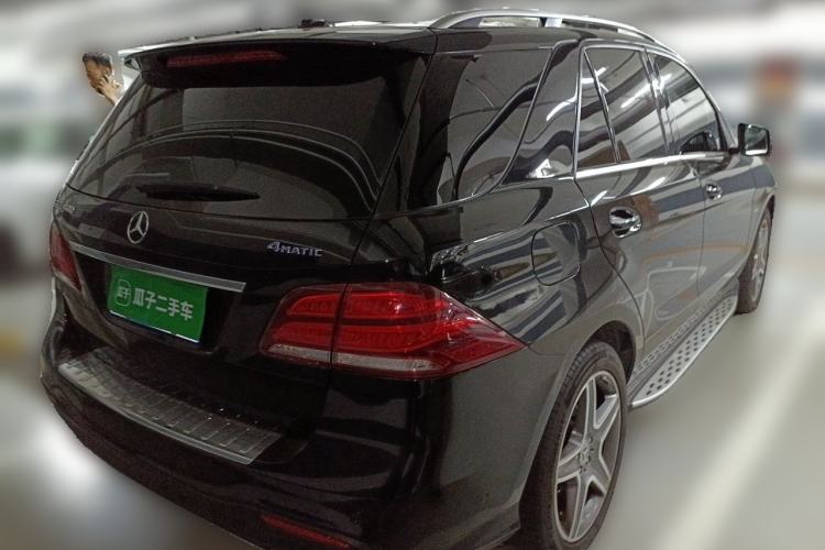 Used Mercedes-Benz GLE 2018 GLE 400 4MATIC Exclusive Edition Rear Right 45 Deg