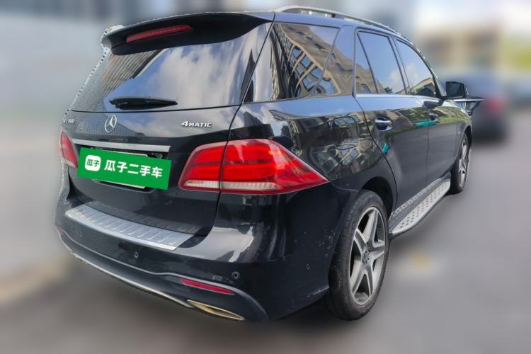 Used Mercedes-Benz GLE 2018 GLE 400 4MATIC Exclusive Edition Rear Right 45 Deg