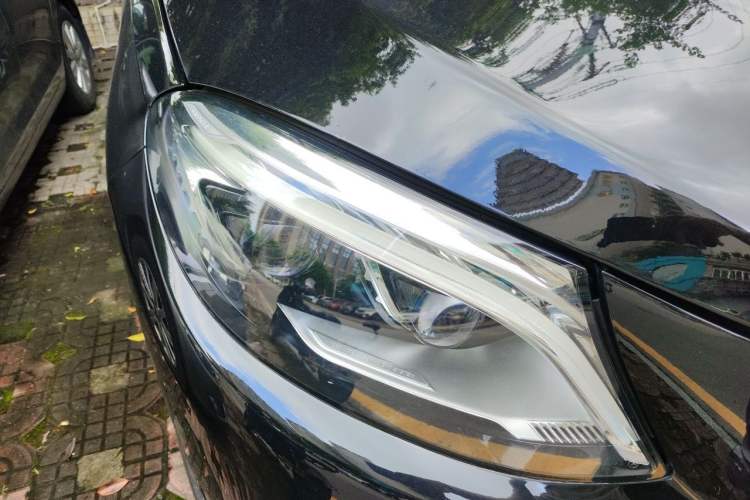 Used Mercedes-Benz GLE 2018 GLE 400 4MATIC Exclusive Edition Right Front Headlight