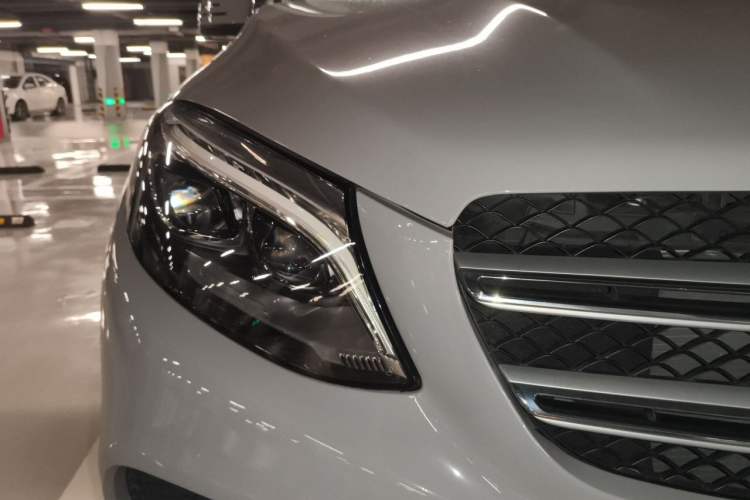 Used Mercedes-Benz GLE 2018 GLE 320 4MATIC Dynamic Edition Collector's Edition Right Front Headlight