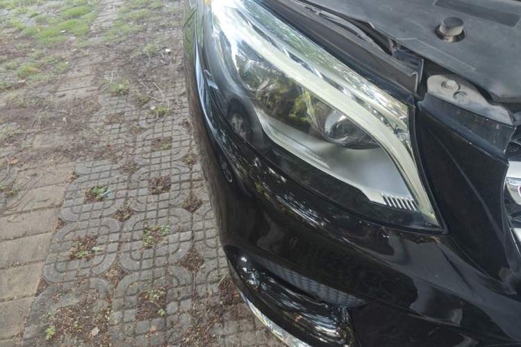 Used Mercedes-Benz GLE 2018 GLE 320 4MATIC Luxury Collection Edition Right Front Headlight