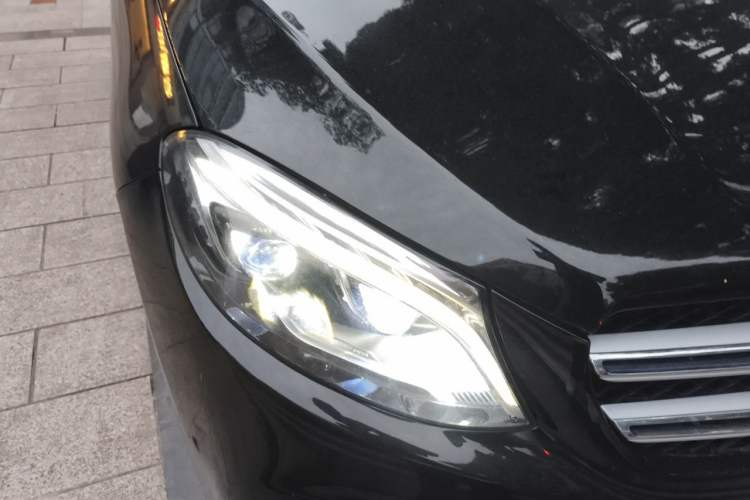 Used Mercedes-Benz GLE 2018 GLE 320 4MATIC Dynamic Edition Collector's Edition Right Front Headlight