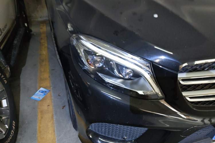 Used Mercedes-Benz GLE 2018 GLE 400 4MATIC Exclusive Edition Right Front Headlight