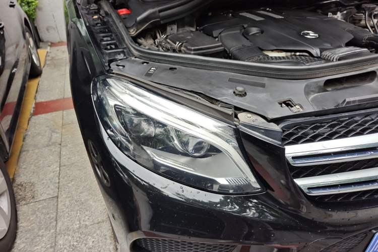 Used Mercedes-Benz GLE 2018 GLE 400 4MATIC Exclusive Edition Right Front Headlight