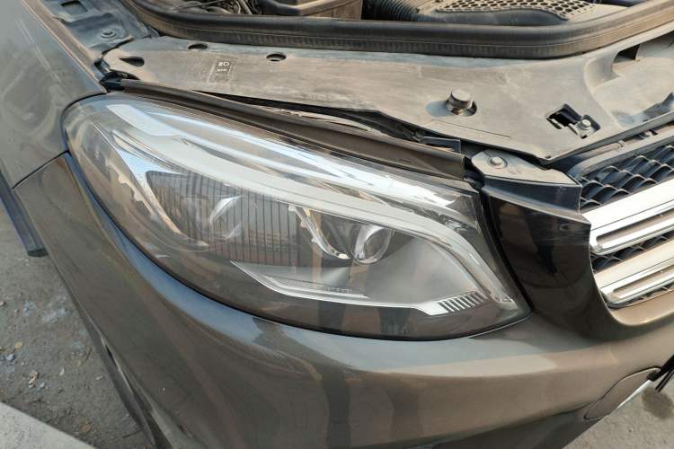 Used Mercedes-Benz GLE 2018 GLE 320 4MATIC Dynamic Edition Collector's Edition Right Front Headlight