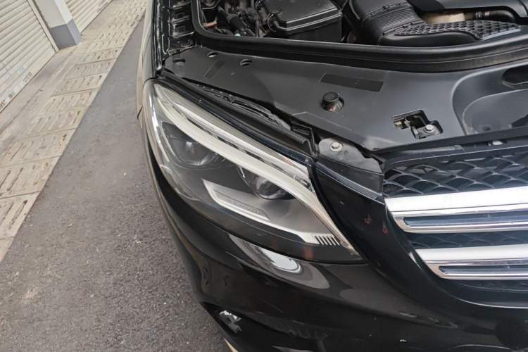 Used Mercedes-Benz GLE  Right Front Headlight