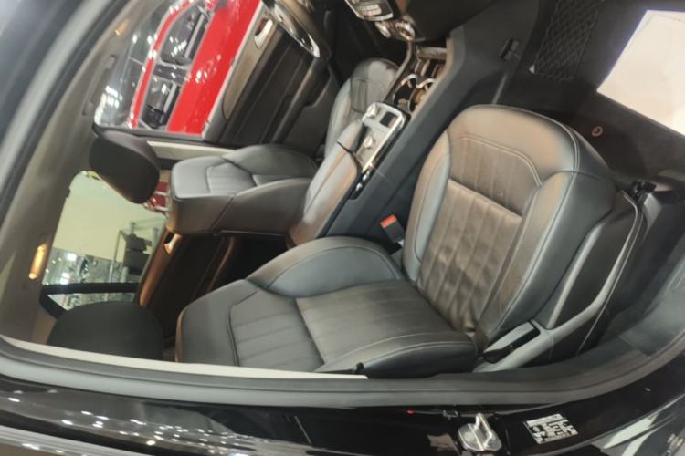 Used Mercedes-Benz GLE 2018 GLE 320 4MATIC Dynamic Edition Collector's Edition Right Front Seat