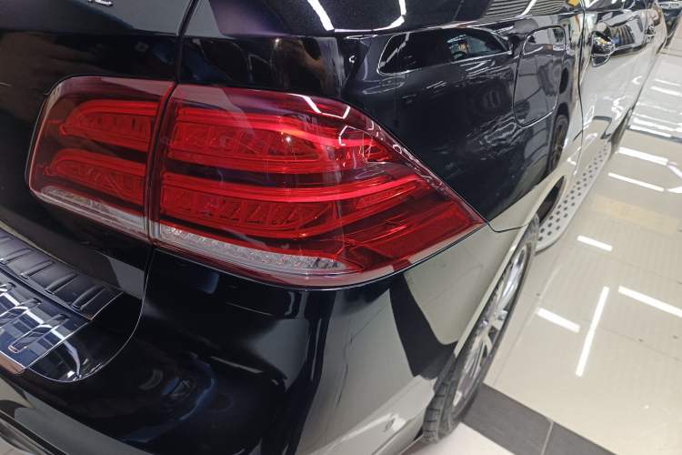 Used Mercedes-Benz GLE 2018 GLE 320 4MATIC Dynamic Edition Collector's Edition Right Rear Taillight