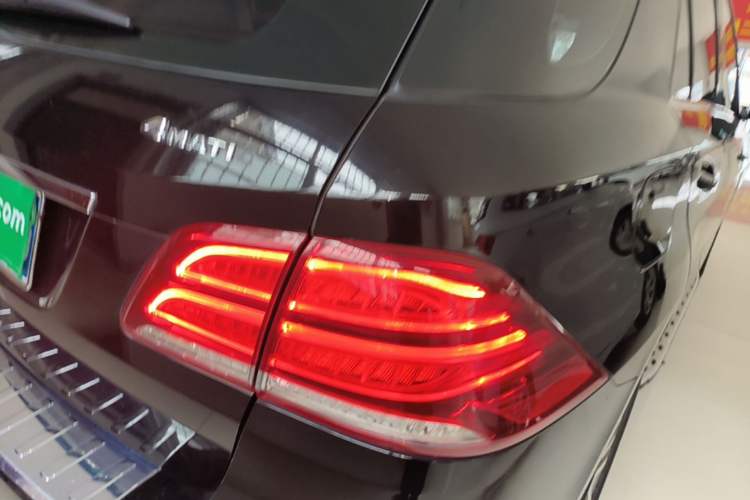 Used Mercedes-Benz GLE 2018 GLE 320 4MATIC Dynamic Edition Collector's Edition Right Rear Taillight