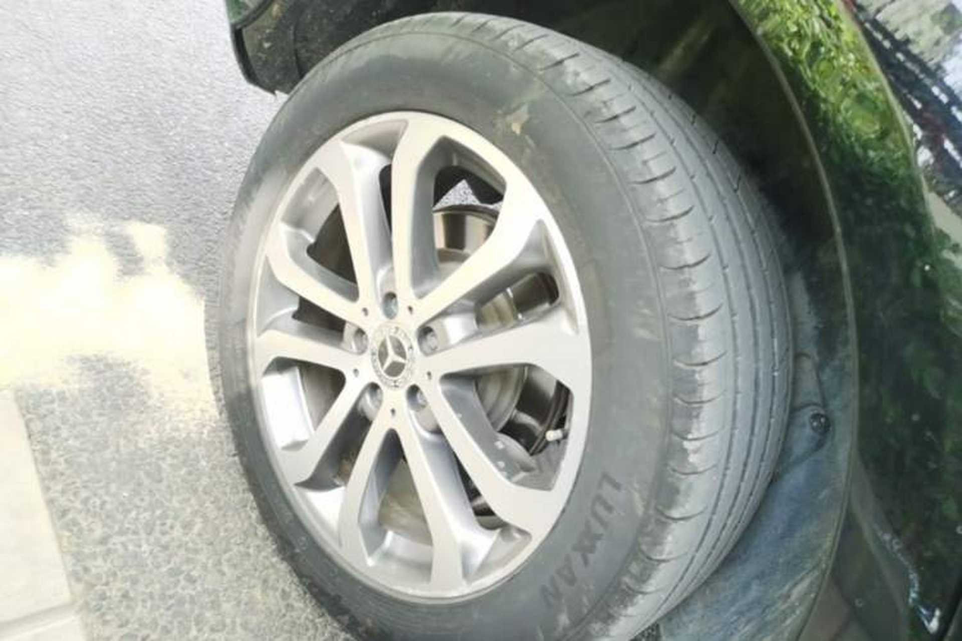 Used Mercedes-Benz GLE 2018 GLE 320 4MATIC Dynamic Edition Collector's Edition Right Rear Wheel Hub