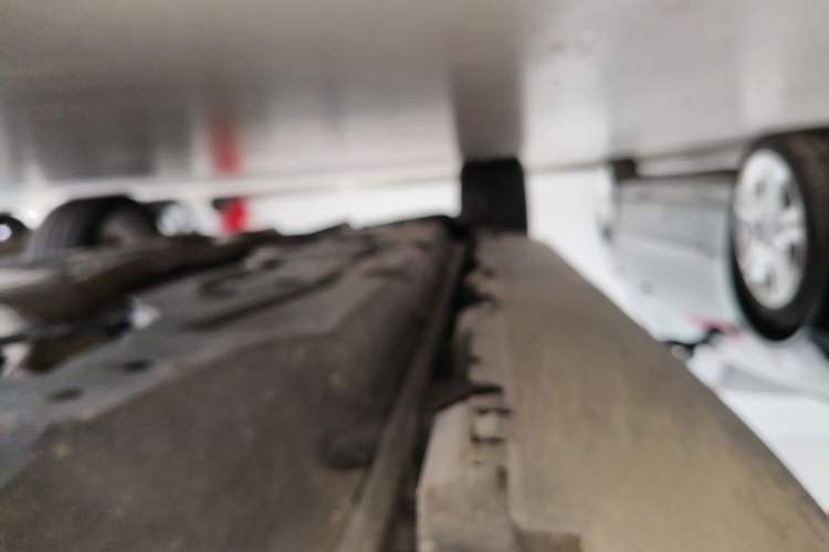 Used Mercedes-Benz GLE 2018 GLE 400 4MATIC Exclusive Edition Right Side Sill