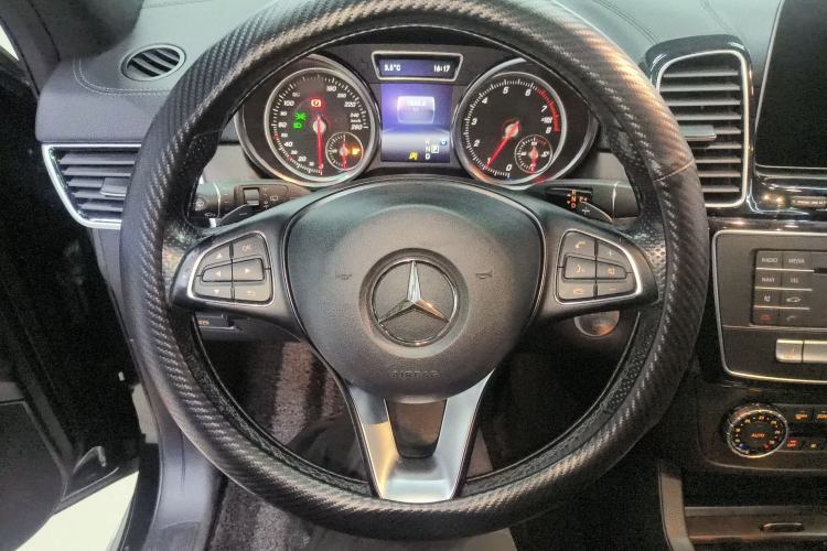 Used Mercedes-Benz GLE 2018 GLE 400 4MATIC Exclusive Edition Steering Wheel