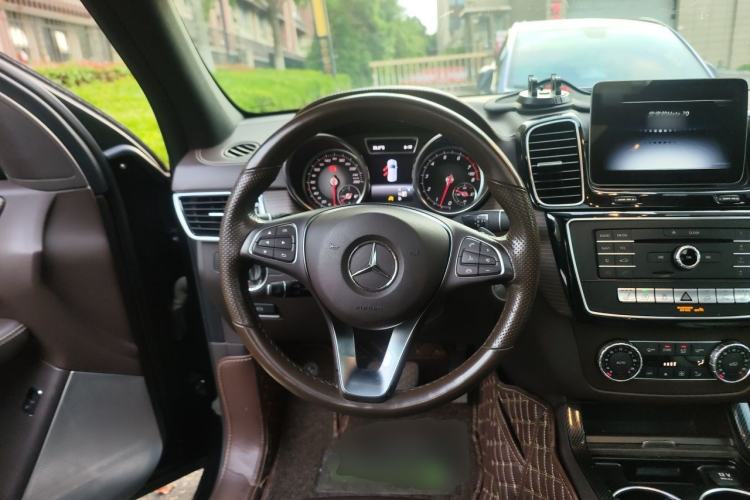 Used Mercedes-Benz GLE 2018 GLE 320 4MATIC Dynamic Edition Collector's Edition Steering Wheel