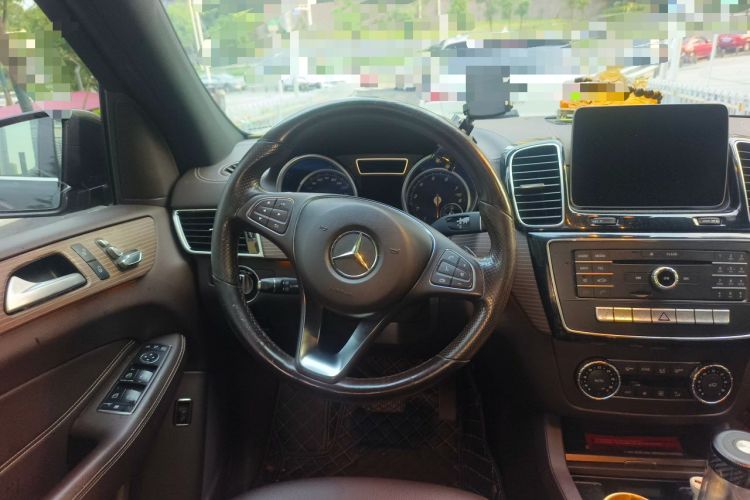 Used Mercedes-Benz GLE 2018 GLE 320 4MATIC Dynamic Edition Collector's Edition Steering Wheel