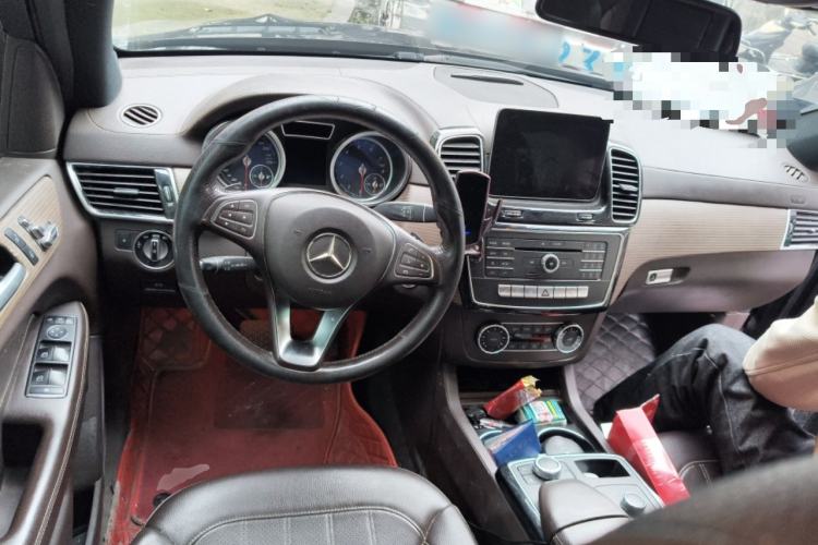 Used Mercedes-Benz GLE 2018 GLE 320 4MATIC Dynamic Edition Collector's Edition Steering Wheel