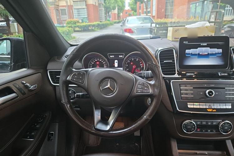 Used Mercedes-Benz GLE 2018 GLE 320 4MATIC Luxury Collection Edition Steering Wheel