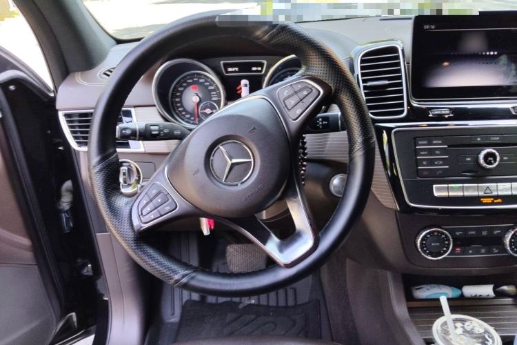 Used Mercedes-Benz GLE 2018 GLE 320 4MATIC Dynamic Edition Collector's Edition Steering Wheel
