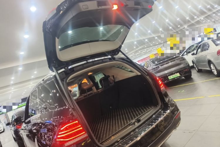 Used Mercedes-Benz GLE 2018 GLE 320 4MATIC Dynamic Edition Collector's Edition Trunk