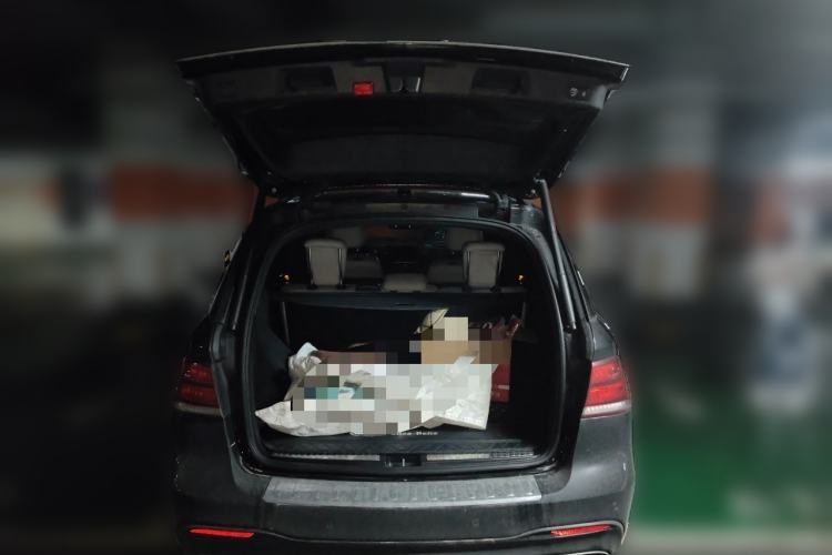 Used Mercedes-Benz GLE  Trunk