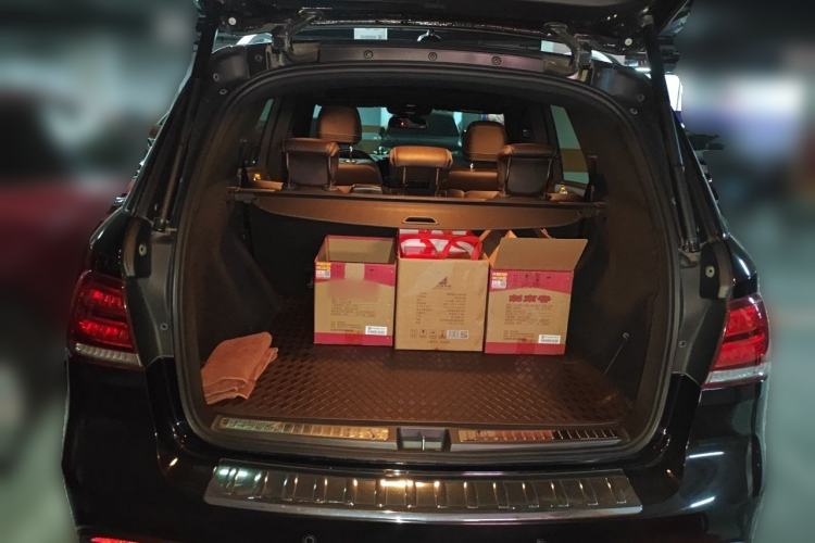 Used Mercedes-Benz GLE 2018 GLE 320 4MATIC Dynamic Edition Collector's Edition Trunk
