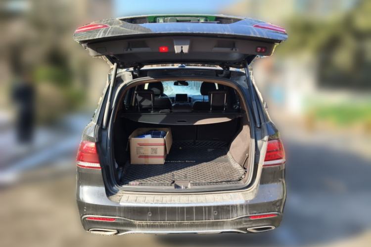 Used Mercedes-Benz GLE 2018 GLE 320 4MATIC Luxury Collection Edition Trunk