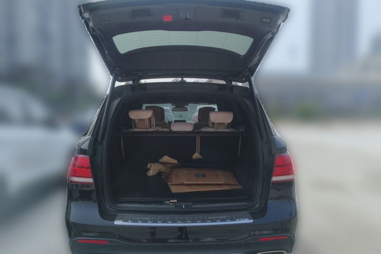Used Mercedes-Benz GLE 2018 GLE 320 4MATIC Dynamic Edition Collector's Edition Trunk