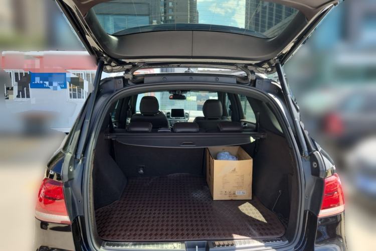 Used Mercedes-Benz GLE 2018 GLE 320 4MATIC Dynamic Edition Collector's Edition Trunk