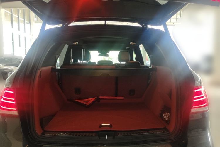 Used Mercedes-Benz GLE 2018 GLE 320 4MATIC Luxury Collection Edition Trunk