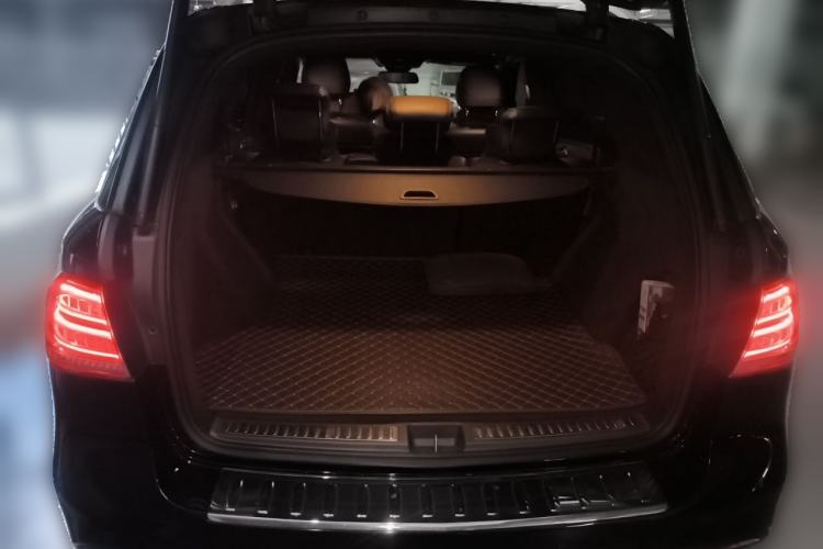 Used Mercedes-Benz GLE 2018 GLE 400 4MATIC Exclusive Edition Trunk