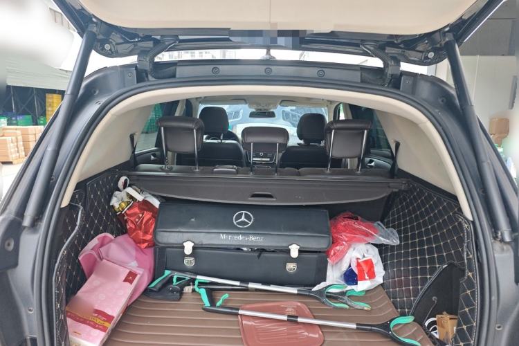 Used Mercedes-Benz GLE 2018 GLE 320 4MATIC Dynamic Edition Collector's Edition Trunk