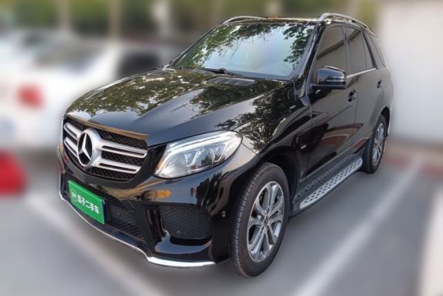 Ojetý Mercedes-Benz GLE 2018 GLE 320 4MATIC Dynamic Edition Collector's Edition