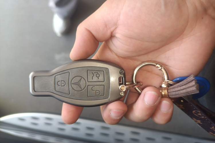 Used Mercedes-Benz GLE 2018 GLE 400 4MATIC Exclusive Edition Vehicle Key