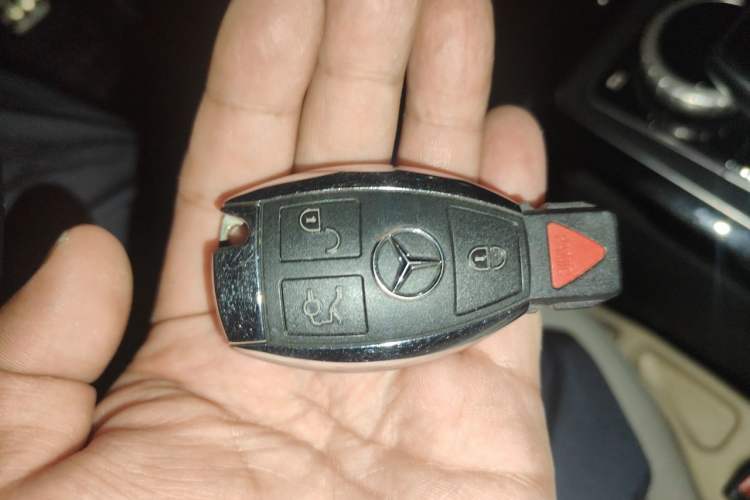 Used Mercedes-Benz GLE  Vehicle Key