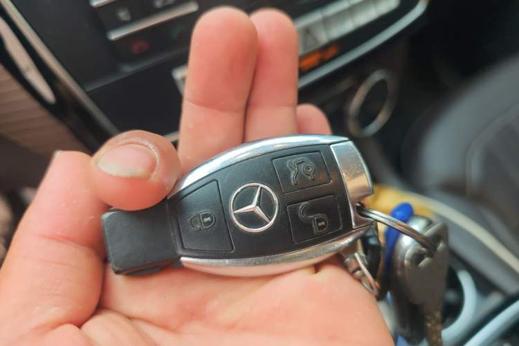 Used Mercedes-Benz GLE 2018 GLE 320 4MATIC Dynamic Edition Collector's Edition Vehicle Key