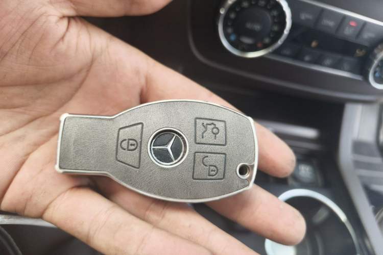 Used Mercedes-Benz GLE 2018 GLE 320 4MATIC Dynamic Edition Collector's Edition Vehicle Key