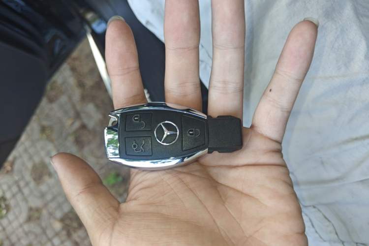 Used Mercedes-Benz GLE 2018 GLE 320 4MATIC Luxury Collection Edition Vehicle Key