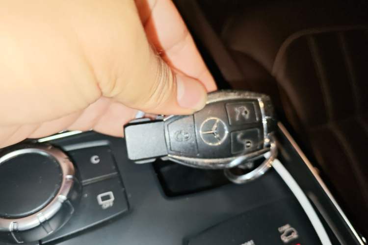 Used Mercedes-Benz GLE 2018 GLE 320 4MATIC Dynamic Edition Collector's Edition Vehicle Key