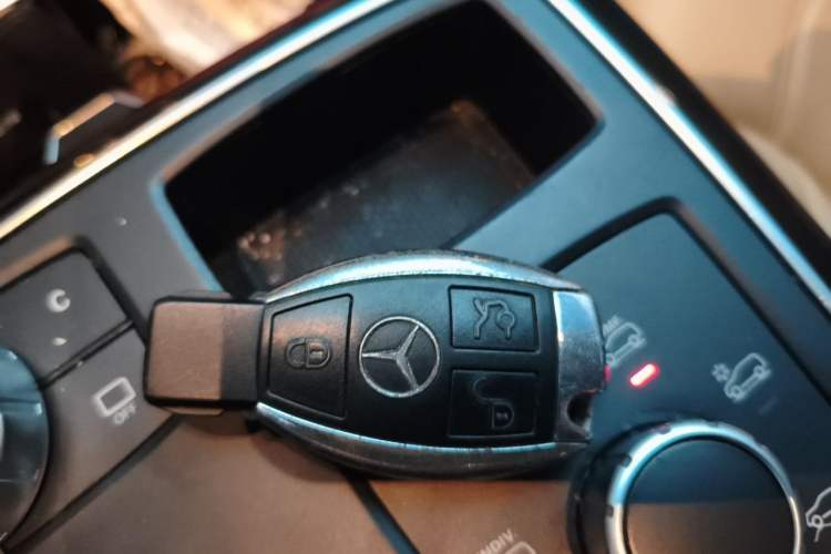 Used Mercedes-Benz GLE 2018 GLE 320 4MATIC Dynamic Edition Collector's Edition Vehicle Key