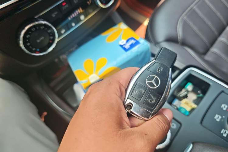 Used Mercedes-Benz GLE 2018 GLE 320 4MATIC Dynamic Edition Collector's Edition Vehicle Key