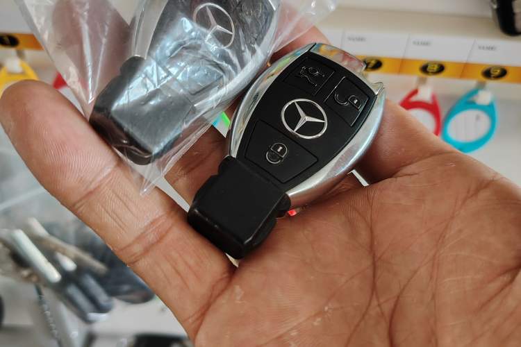 Used Mercedes-Benz GLE 2018 GLE 320 4MATIC Dynamic Edition Collector's Edition Vehicle Key